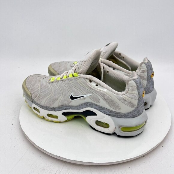 Nike Air Max Plus Youth Size 7Y Women 8.5 CD0609 015 White Volt Training Shoes - Picture 6 of 12